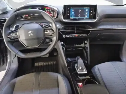 Photo 60 Peugeot 208  PureTech 100 S&S EAT8