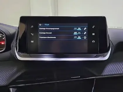 Photo 20 Peugeot 2008  BlueHDi 100 S&S BVM6