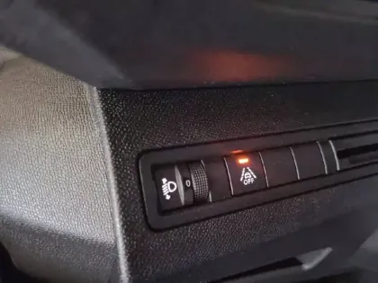 Photo 28 Peugeot 3008  BlueHDi 130ch S&S EAT8