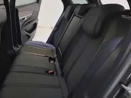 Photo 11 Peugeot 3008  BlueHDi 130ch S&S EAT8