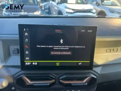 Photo 35 Dacia Duster  Hybrid 140