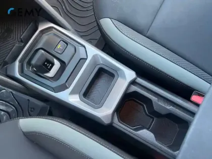 Photo 38 Dacia Duster  Hybrid 140