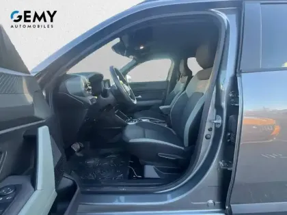 Photo 8 Dacia Duster  Hybrid 140