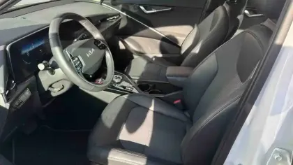 Photo 12 Kia Niro  EV Electrique 204 ch