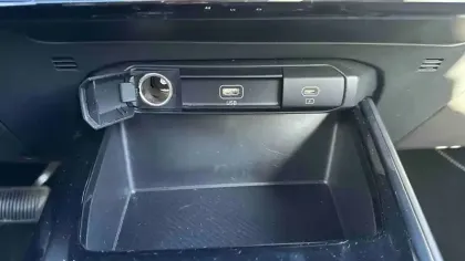 Photo 31 Kia Niro  EV Electrique 204 ch