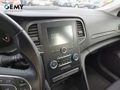 Photo 12 Renault Megane Mégane IV Estate Blue dCi 115