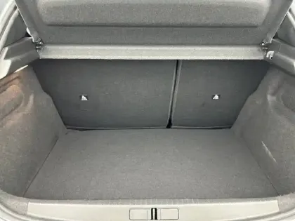 Photo 53 Peugeot 208  PureTech 100 S&S BVM6