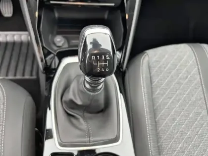 Photo 37 Peugeot 208  PureTech 100 S&S BVM6