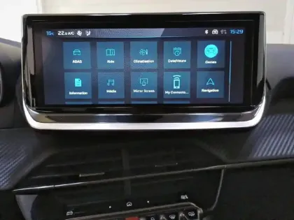 Photo 44 Peugeot 208  Hybrid 100 e-DCS6