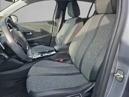 Photo 10 Peugeot 208  Hybrid 100 e-DCS6