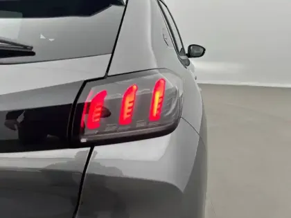 Photo 16 Peugeot 208 Gén. II Ph1 NG Roadtrip 5