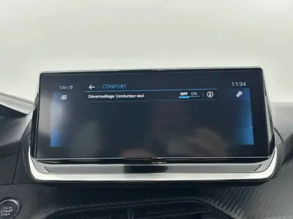 Photo 61 Peugeot 208  PureTech 100 S&S BVM6