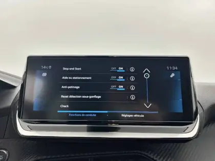 Photo 58 Peugeot 208  PureTech 100 S&S BVM6