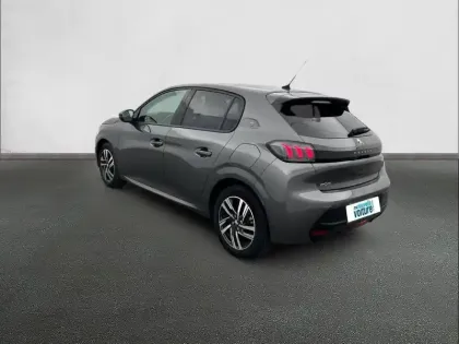 Photo 39 Peugeot 208  PureTech 100 S&S BVM6