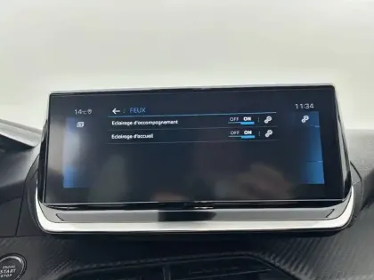 Photo 60 Peugeot 208  PureTech 100 S&S BVM6