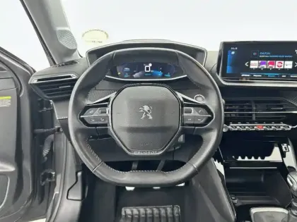 Photo 41 Peugeot 208  PureTech 100 S&S BVM6