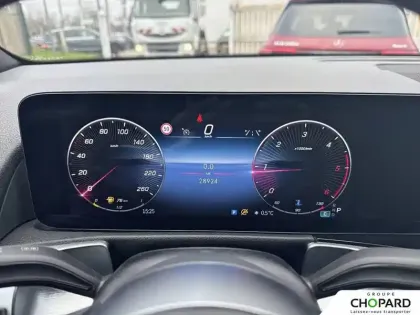 Photo 16 Mercedes GLB  200 d 8G-DCT