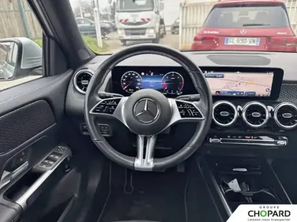 Photo 15 Mercedes GLB  200 d 8G-DCT