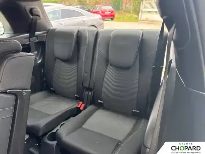 Photo 18 Mercedes GLB  200 d 8G-DCT