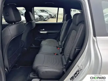 Photo 17 Mercedes GLB  200 d 8G-DCT