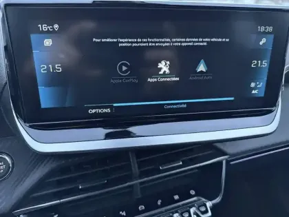 Photo 22 Peugeot 2008  PureTech 155 S&S EAT8