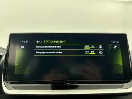 Photo 82 Peugeot 2008  PureTech 155 S&S EAT8