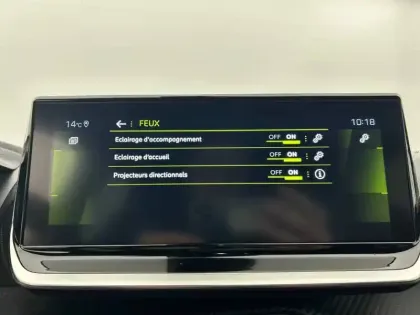 Photo 83 Peugeot 2008  PureTech 155 S&S EAT8