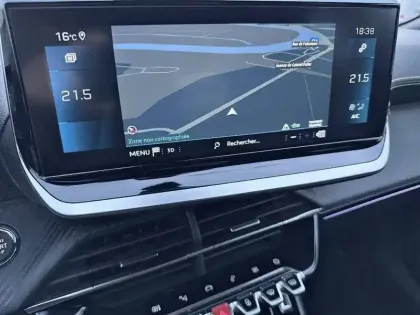 Photo 21 Peugeot 2008  PureTech 155 S&S EAT8