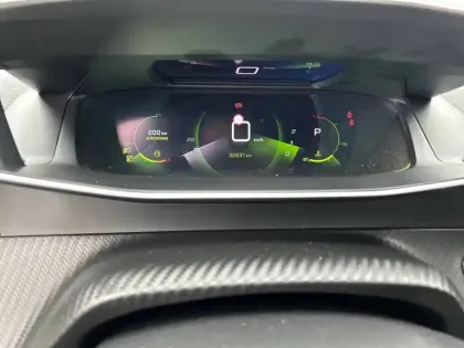 Photo 65 Peugeot 2008  PureTech 155 S&S EAT8