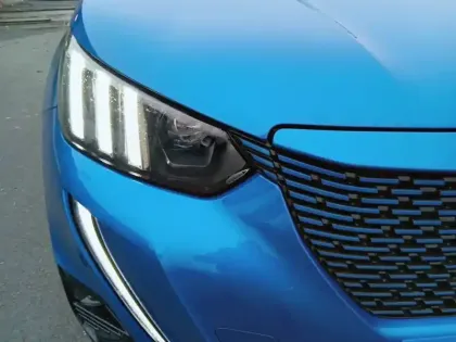 Photo 15 Peugeot 2008  Moteur électrique 136 ch