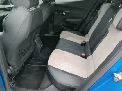 Photo 11 Peugeot 2008  Moteur électrique 136 ch