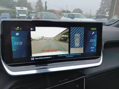 Photo 17 Peugeot 2008  Moteur électrique 136 ch