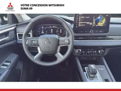 Photo 25 Mitsubishi Outlander  2.4 MIVEC PHEV 306 4WD