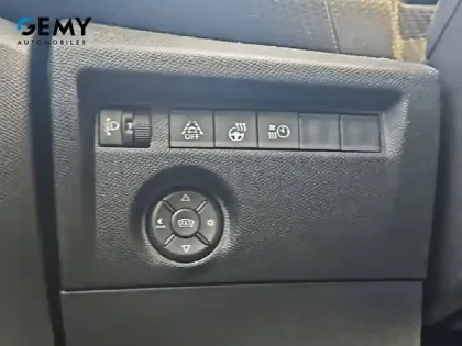 Photo 14 Citroën C4 e- 136 ch Automatique