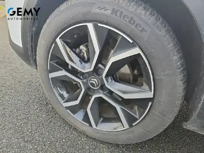 Photo 10 Citroën C4 e- 136 ch Automatique