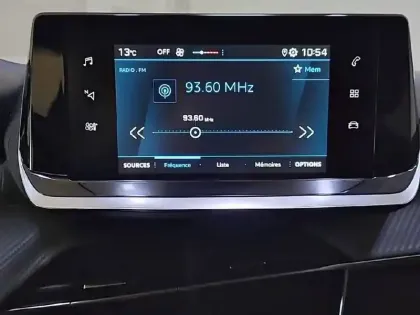 Photo 43 Peugeot 208  PureTech 75 S&S BVM5