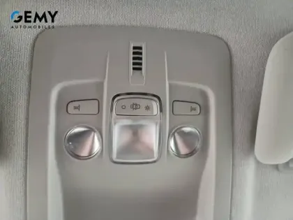 Photo 12 Citroën C4  Cactus PureTech 110 S&S