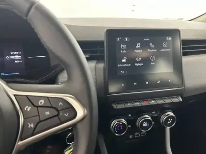 Photo 11 Renault Clio  E-Tech full hybrid 145 ch GSR2