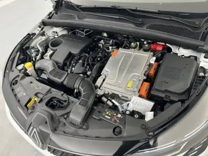 Photo 21 Renault Clio  E-Tech full hybrid 145 ch GSR2