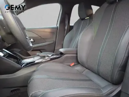 Photo 8 Peugeot 208  Hybrid 136 e-DCS6