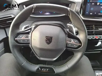 Photo 11 Peugeot 208  Hybrid 136 e-DCS6