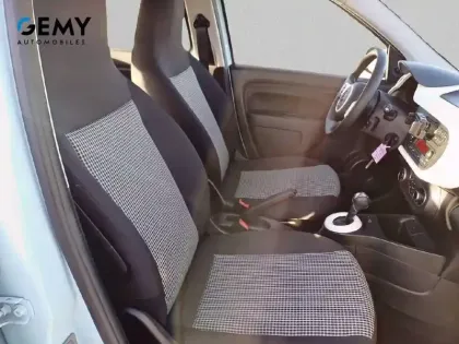 Photo 8 Renault Twingo  III E-Tech