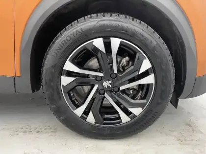 Photo 17 Peugeot 2008  BlueHDi 130 S&S EAT8