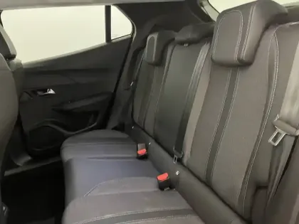 Photo 14 Peugeot 2008  BlueHDi 130 S&S EAT8