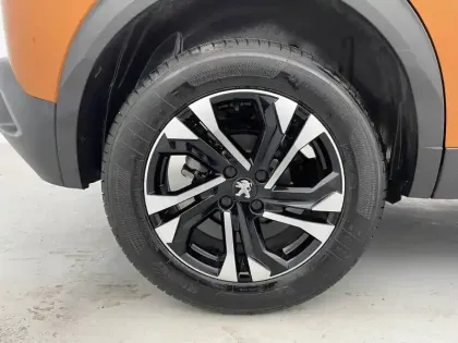 Photo 18 Peugeot 2008  BlueHDi 130 S&S EAT8