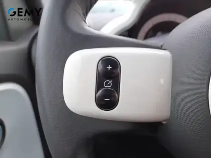 Photo 13 Renault Twingo  III E-Tech