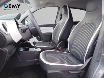 Photo 8 Renault Twingo  III E-Tech