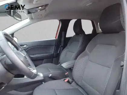 Photo 8 Renault Captur  E-Tech full hybrid 145