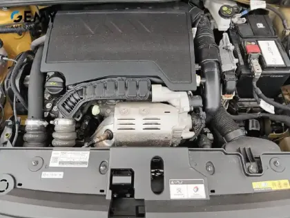 Photo 11 Peugeot 208  PureTech 100 S&S EAT8