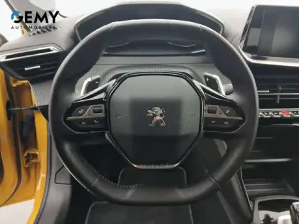 Photo 12 Peugeot 208  PureTech 100 S&S EAT8